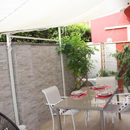Casa Lucia Private Car Or Motorcycle Park Apartment Lucca Exterior photo