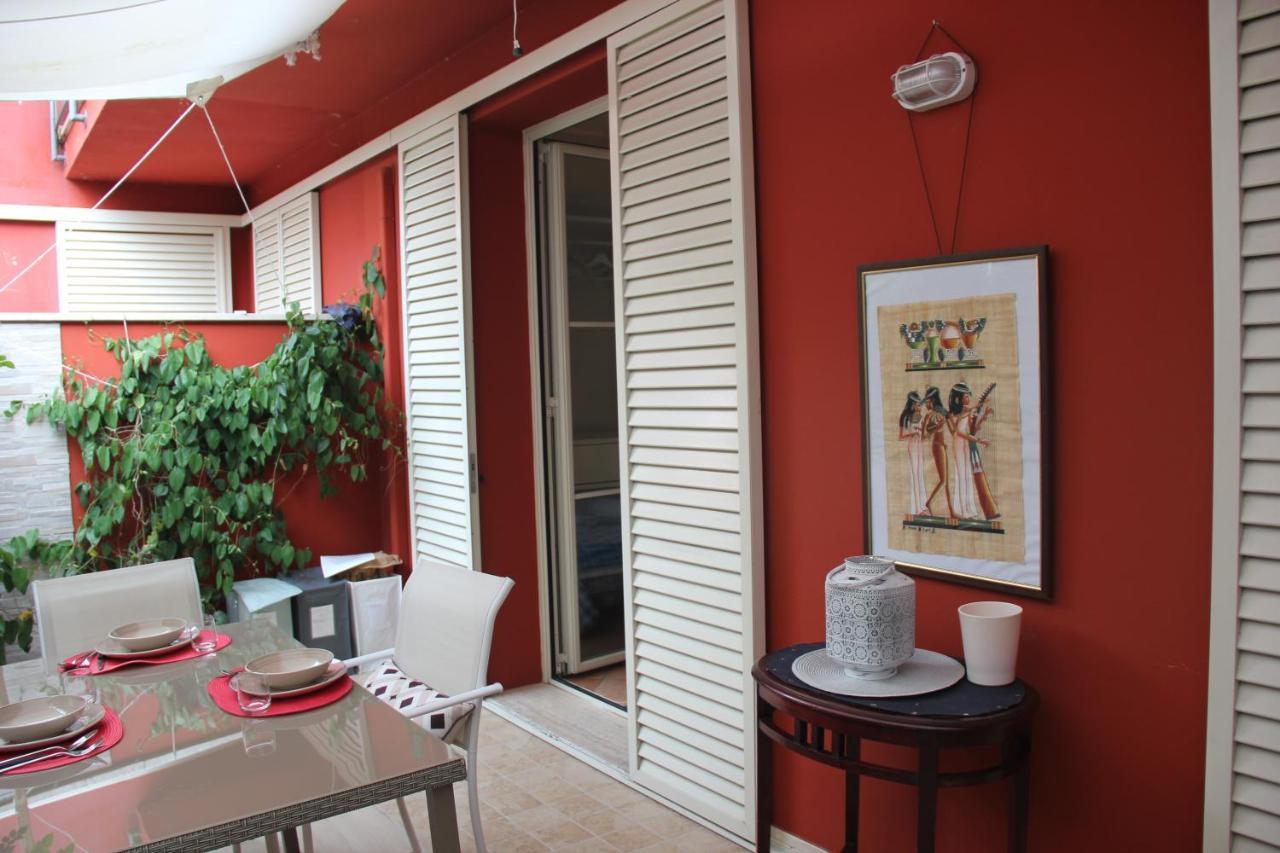 Casa Lucia Private Car Or Motorcycle Park Apartment Lucca Exterior photo